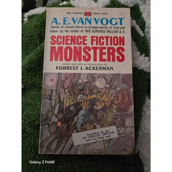 Science fiction monsters by A.E. Van Vogt - paperback library - Picture 1 of 4